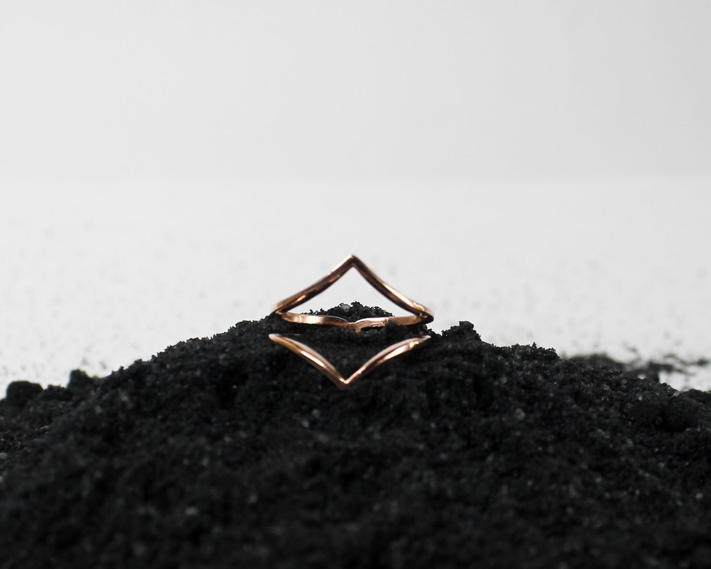 Reflect V ring (Rose Gold)