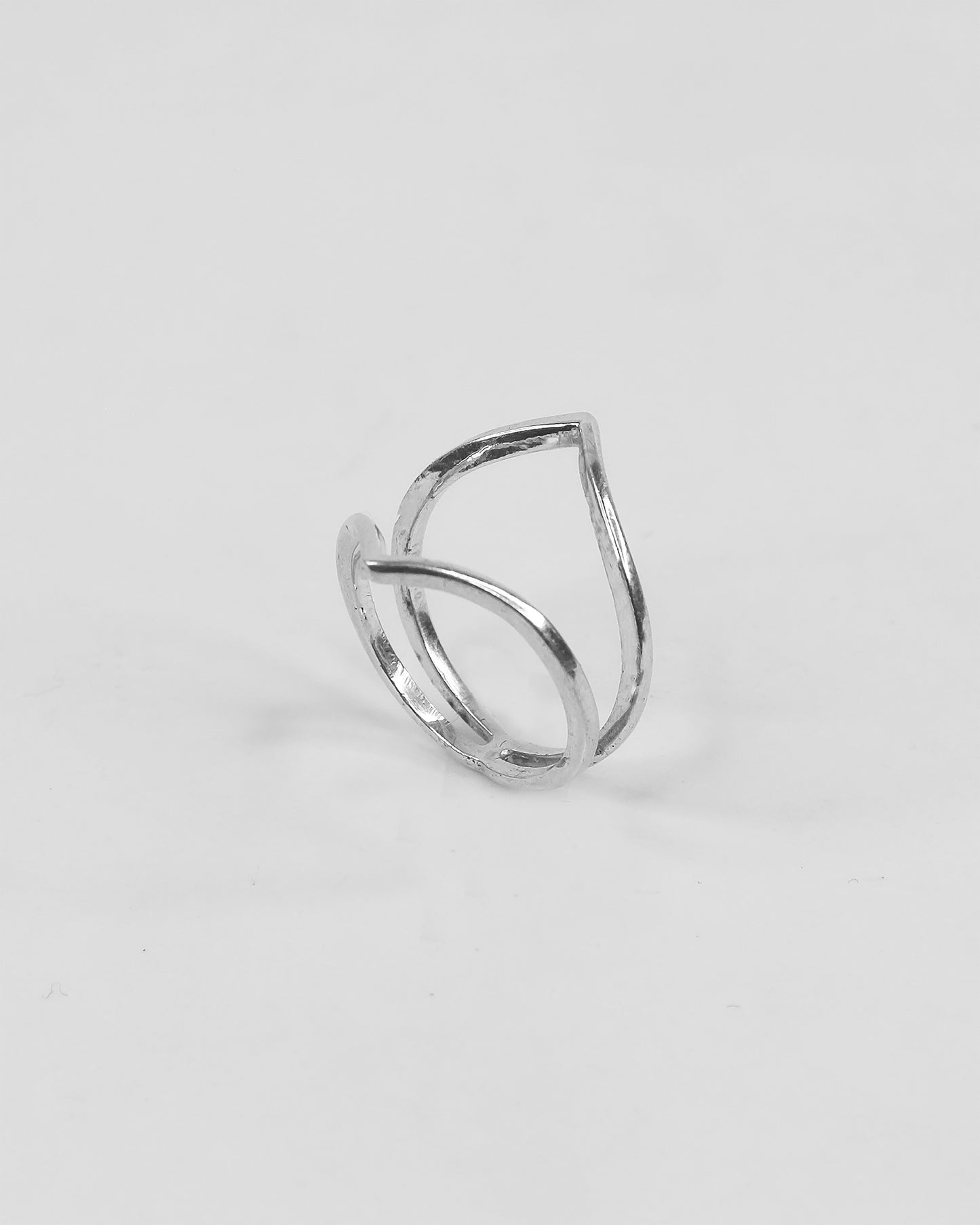 Reflect V ring