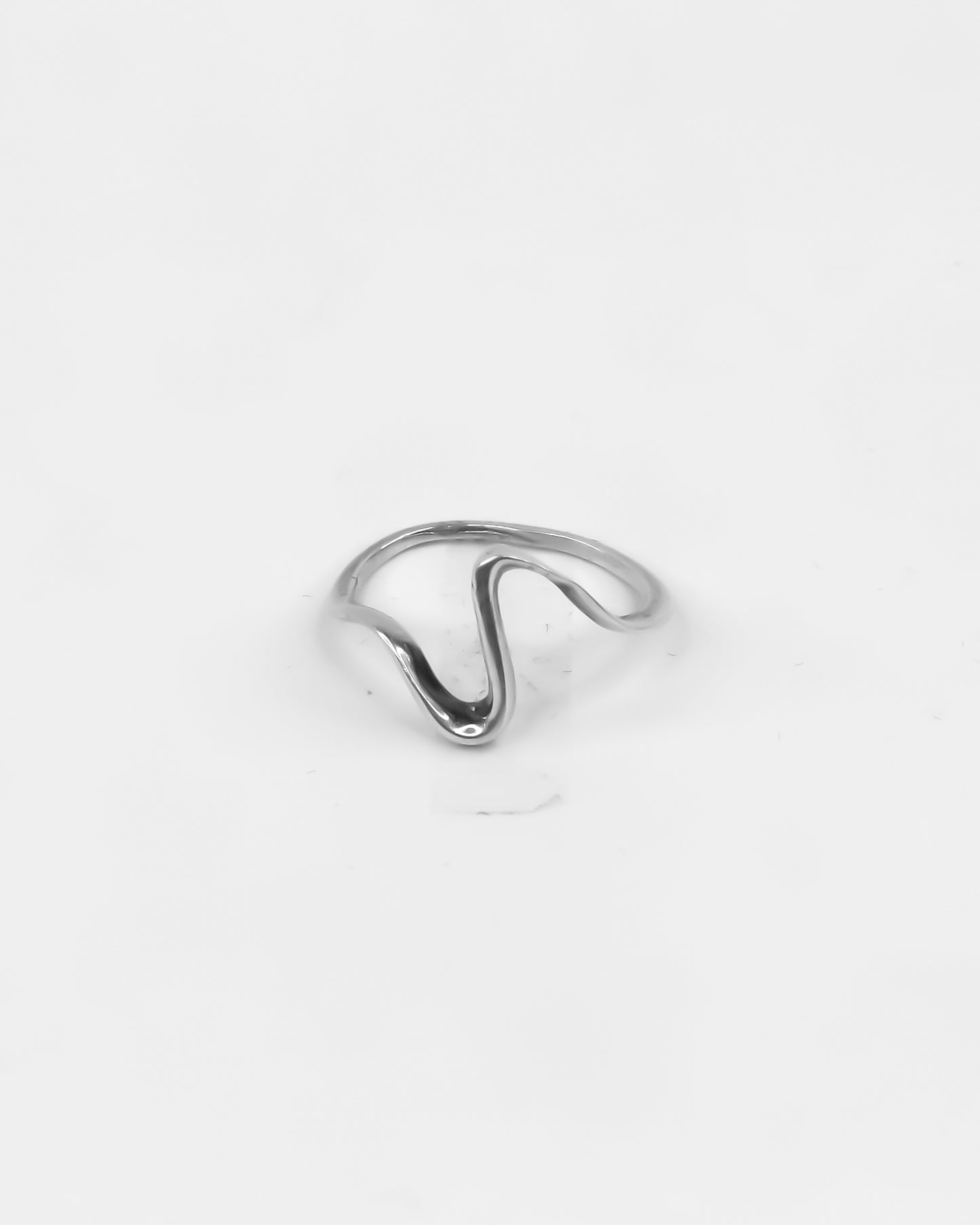 Single Wave Ring